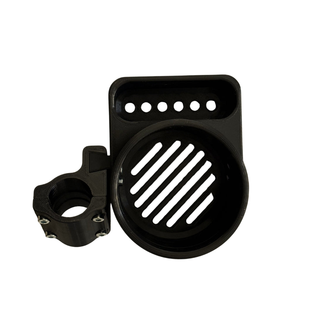 Suport Premium Printat 3D pentru Scaun de Pescuit – Holder pentru Bere, Telefon & Accesorii
